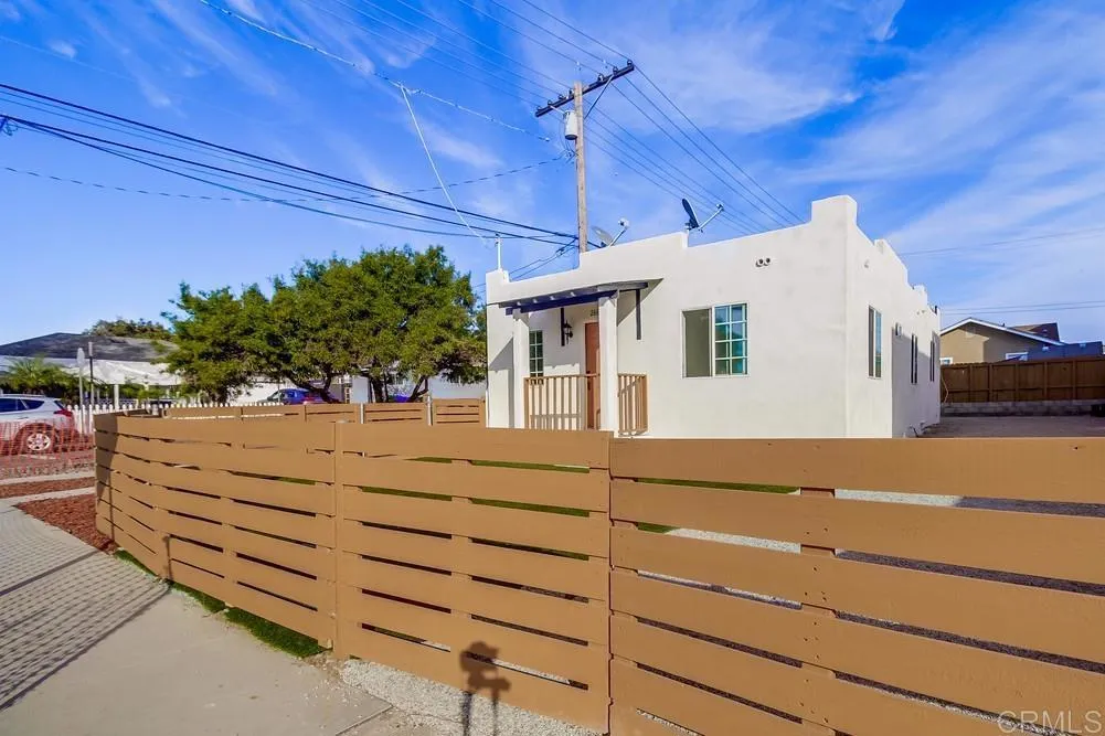 https://cdn.realtyfeed.com/cdn/127/306391349/852cb529c8c8ee4b2e5f8edd91d5aa73.webp