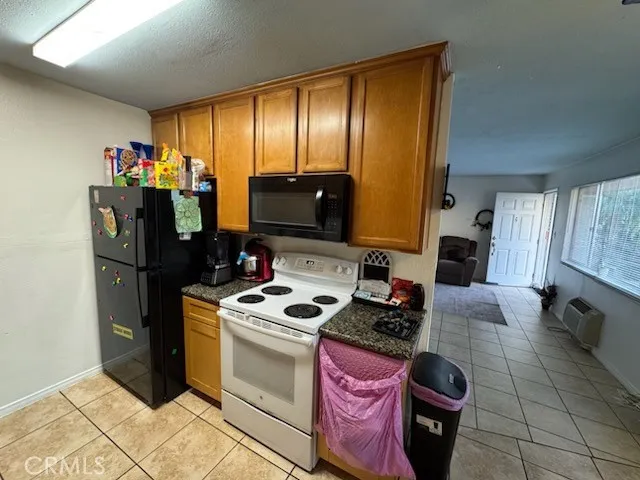 Photo #15: SW25060030 Listing: Photo #15