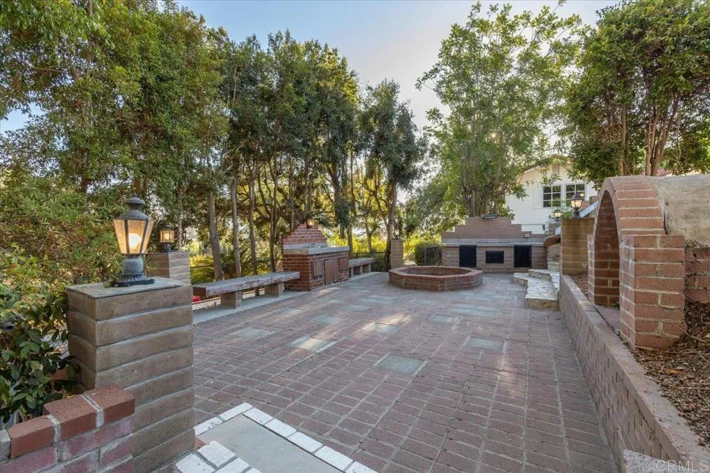 https://cdn.realtyfeed.com/cdn/127/306391600/38fb2bd3c4c10200ec7008bd29950d69.webp