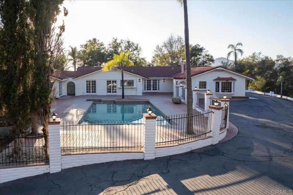 https://cdn.realtyfeed.com/cdn/127/306391600/403bfcaafedd32e14da3cd2b35b80de8.webp
