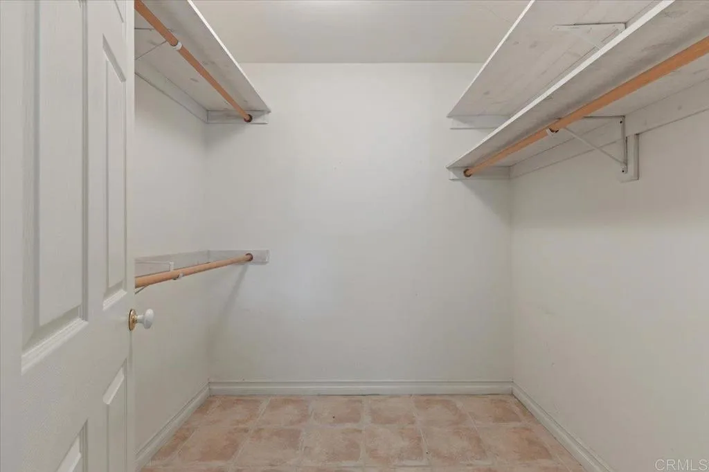 https://cdn.realtyfeed.com/cdn/127/306391600/41ad1ebb14792f005b28157b995e70af.webp