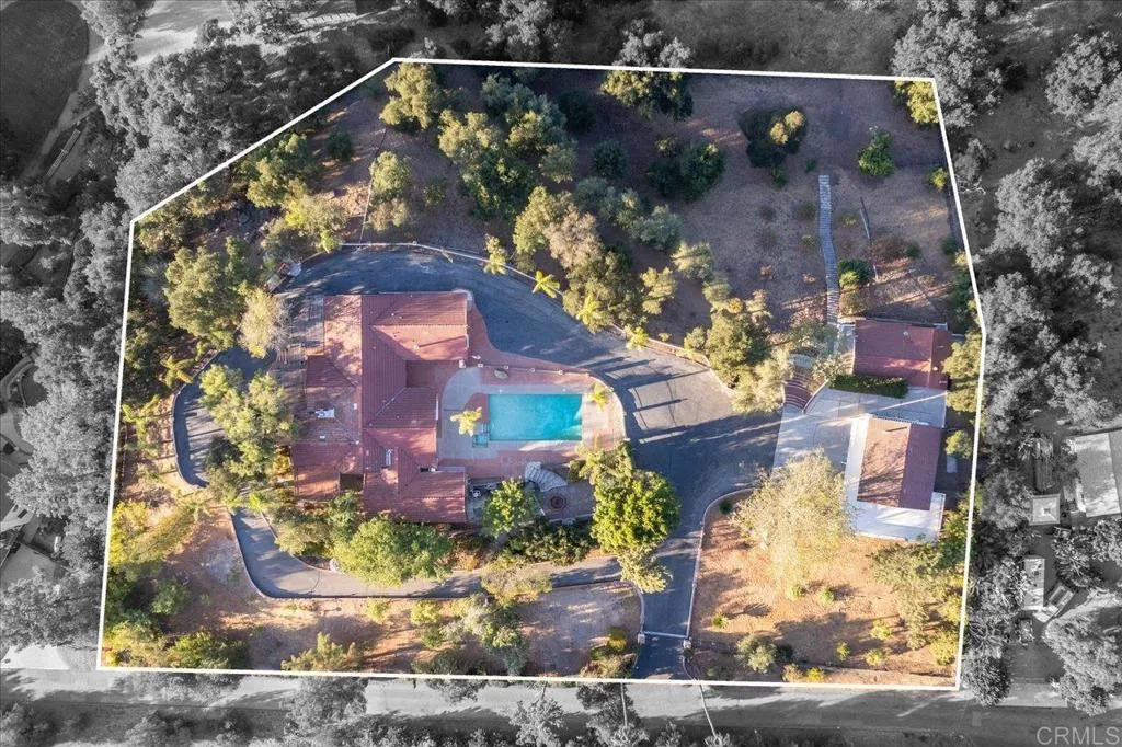 https://cdn.realtyfeed.com/cdn/127/306391600/43b4d41c7fce67021eda65e24bab7084.webp