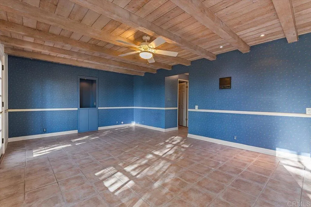 https://cdn.realtyfeed.com/cdn/127/306391600/6599bc96088a245d18337d533a2ce790.webp