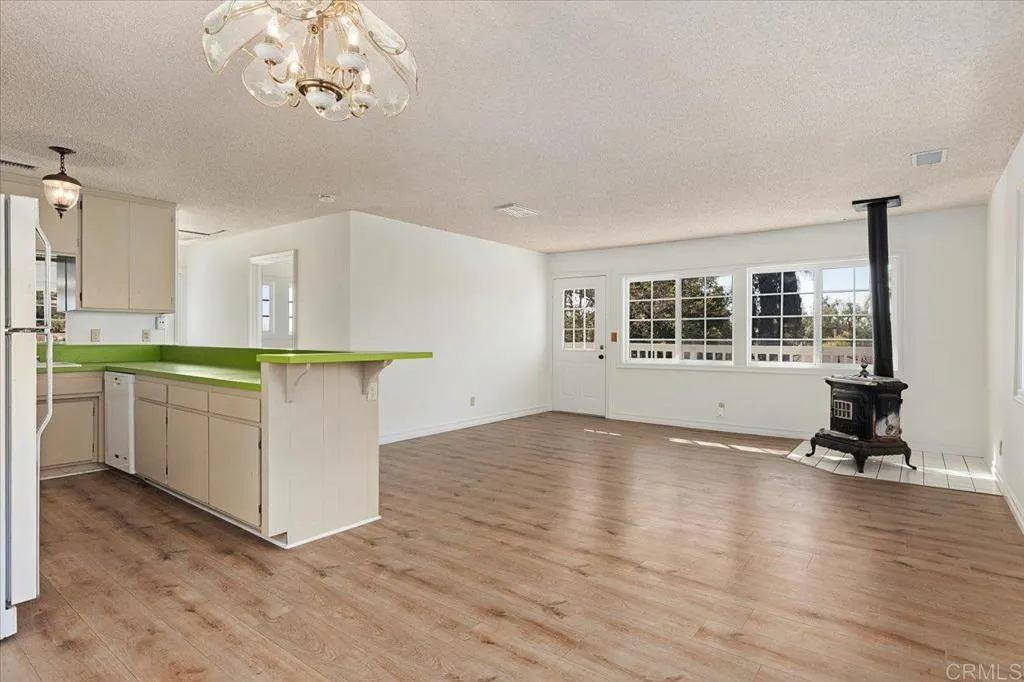 https://cdn.realtyfeed.com/cdn/127/306391600/7a7728e7a433c74a451e53d067dda0bc.webp