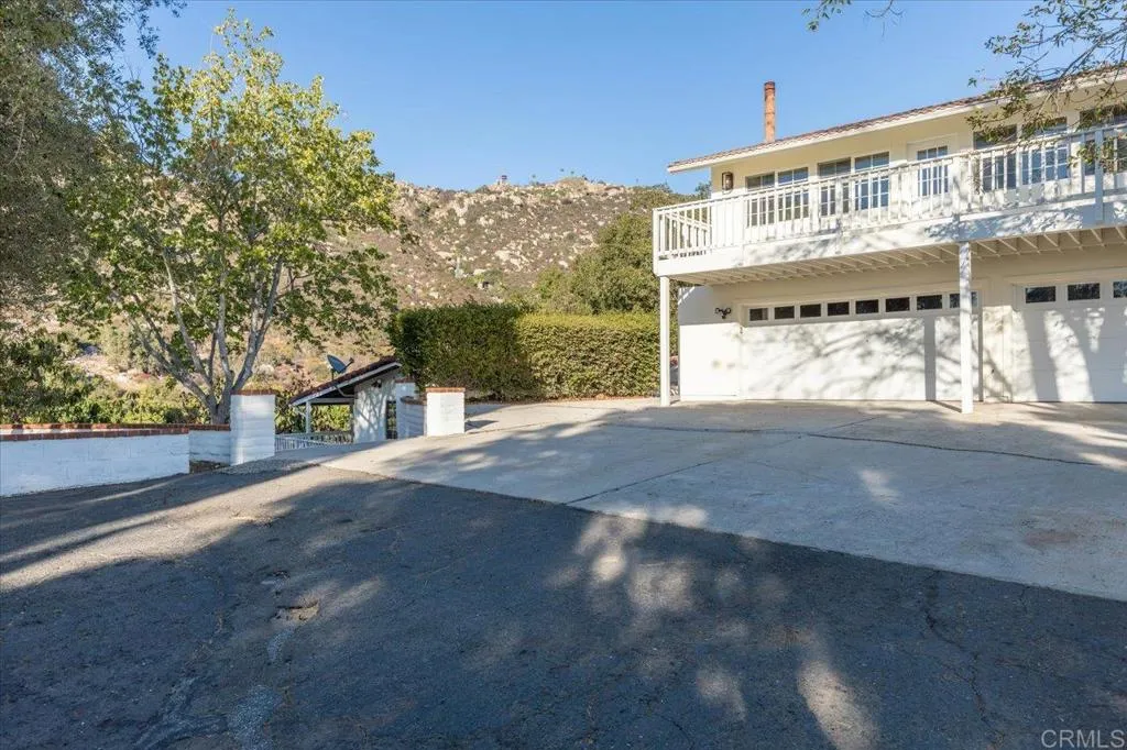 https://cdn.realtyfeed.com/cdn/127/306391600/a79111457900ecc7d626bba9b0ef3cab.webp