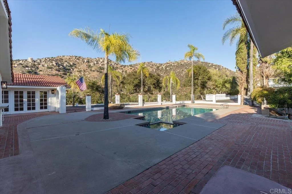 https://cdn.realtyfeed.com/cdn/127/306391600/a8d37bf3c7680348f460df4504e7a0db.webp
