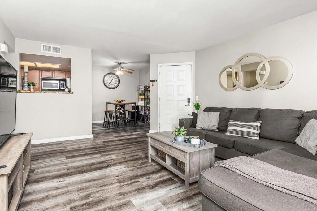 Photo #3: PTP2501973 Listing 