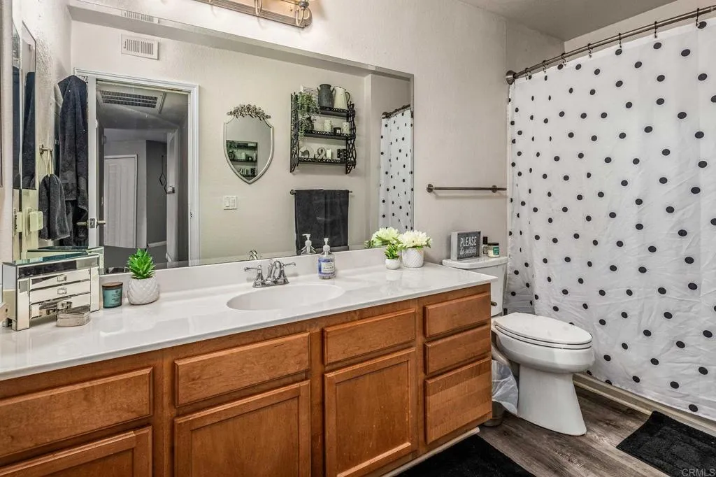 https://cdn.realtyfeed.com/cdn/127/306391837/252998ad357ede566f4b3a551d6743ad.webp