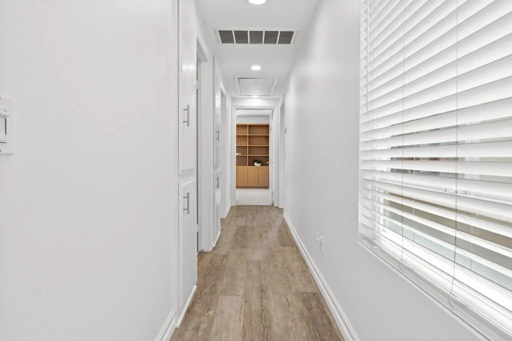 https://cdn.realtyfeed.com/cdn/127/306391988/9f673e79561f3b81c2bb520a2bc57187.webp