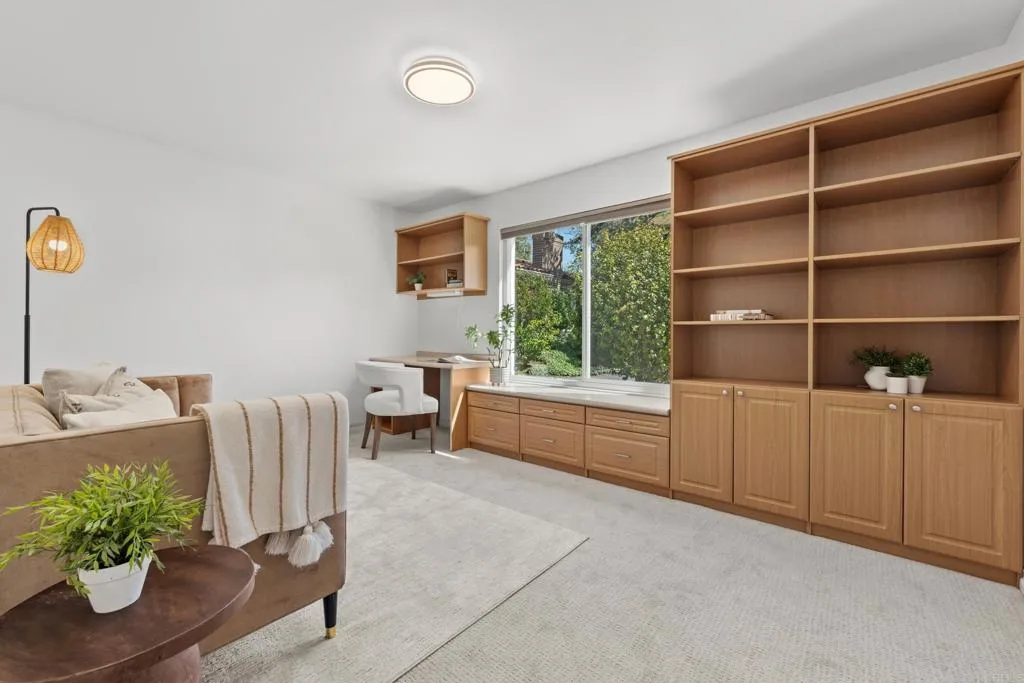 https://cdn.realtyfeed.com/cdn/127/306391988/aee0e5daadf4325c49ec6f4d04828728.webp