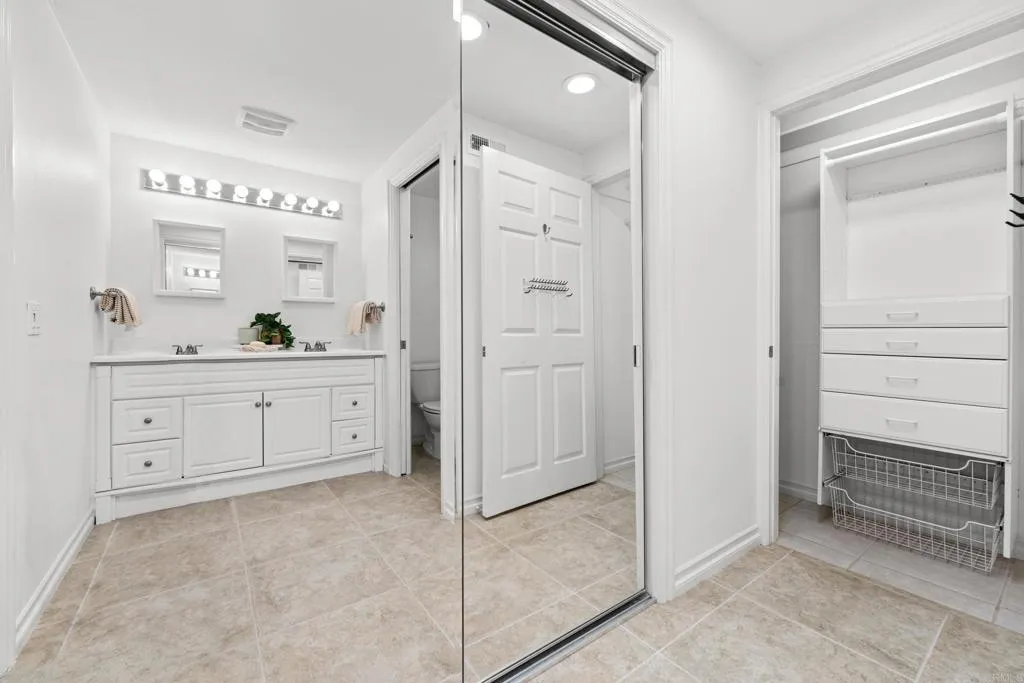 https://cdn.realtyfeed.com/cdn/127/306391988/f51cecae96a1aa43e15ea8cf19a7ae7b.webp