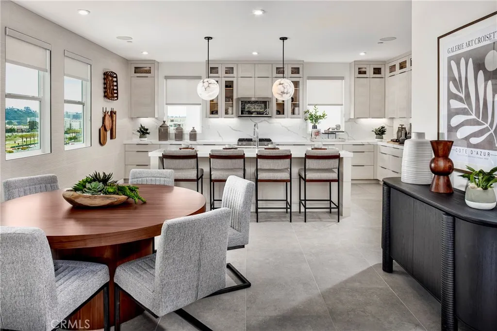 https://cdn.realtyfeed.com/cdn/127/306392108/990712287ce85476512499c0aa4509a9.webp