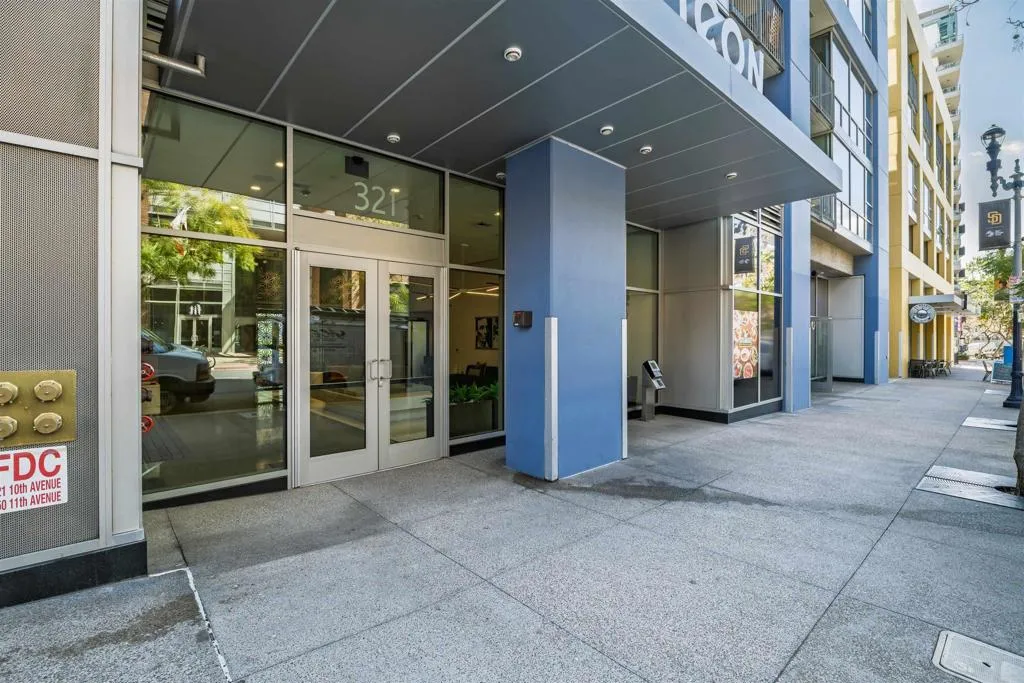 https://cdn.realtyfeed.com/cdn/127/306392262/3f7c4e45cb88e7e5c9337e4e0694af94.webp