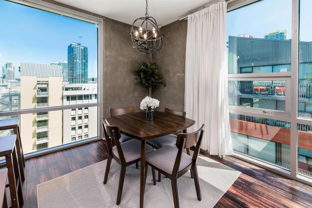 https://cdn.realtyfeed.com/cdn/127/306392262/8551cbb6b924933de02ab30e1d9d071f.webp