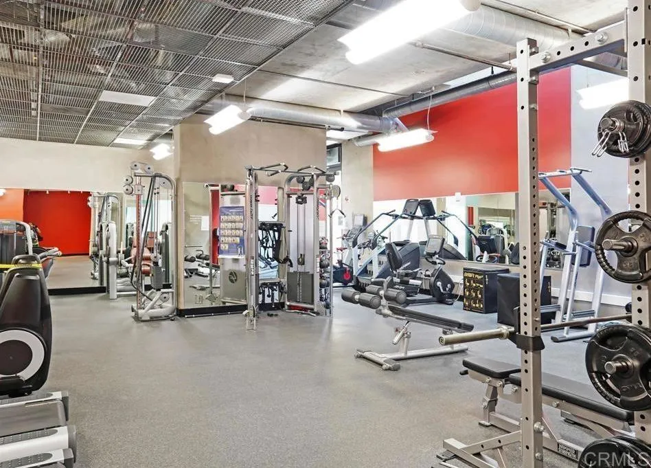 https://cdn.realtyfeed.com/cdn/127/306392262/8944ed270c484404fefd0305841eb7a5.webp