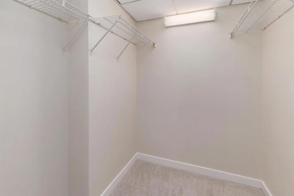 https://cdn.realtyfeed.com/cdn/127/306392262/a5212f8fb45f4e5e22d3ce7fd43a7b51.webp