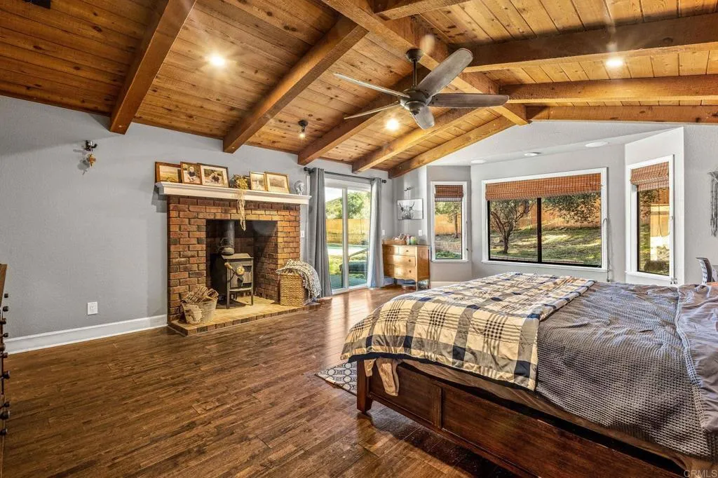 https://cdn.realtyfeed.com/cdn/127/306392429/3a3941f08183fa8c32c3cd7c060b4a0a.webp