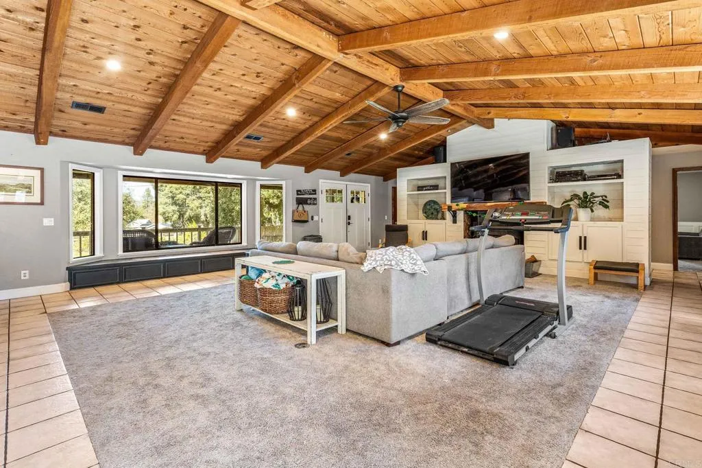 https://cdn.realtyfeed.com/cdn/127/306392429/b012a565a15f07399f2e1fc3b3d6243d.webp