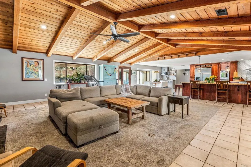 https://cdn.realtyfeed.com/cdn/127/306392429/c4f8831db4a0d5113be31b116b87f842.webp