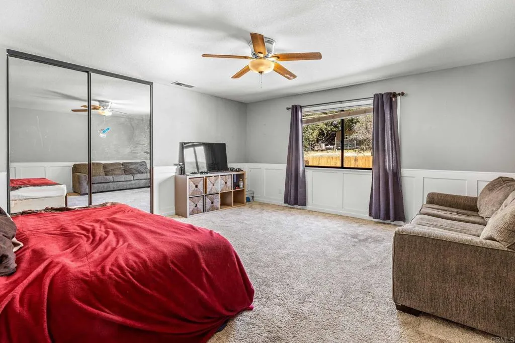 https://cdn.realtyfeed.com/cdn/127/306392429/e1682d392a6442ac978f9155b671f8b0.webp