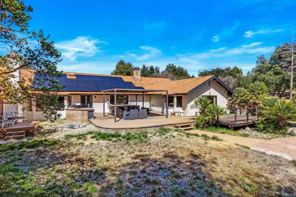 https://cdn.realtyfeed.com/cdn/127/306392429/ec1faefa343917559b0d49952e74d2de.webp