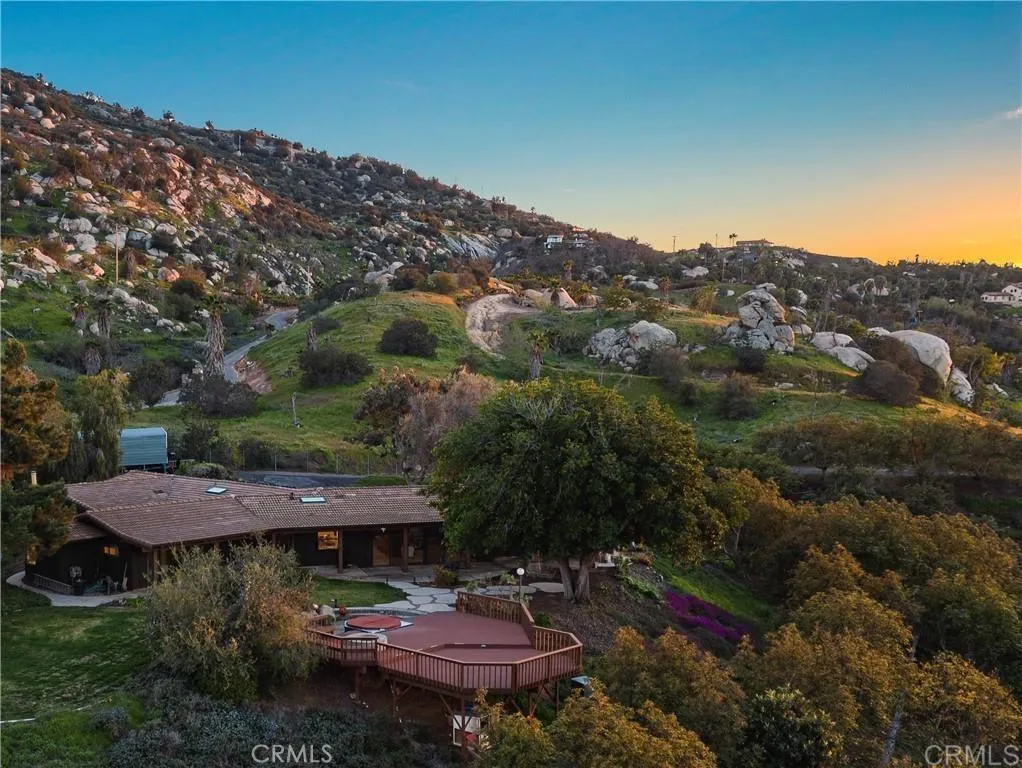 https://cdn.realtyfeed.com/cdn/127/306392571/080e50b273a8727a333bcd9d4e660625.webp