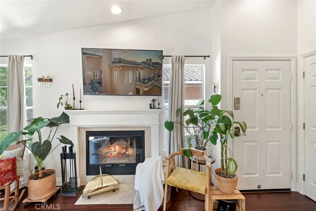 https://cdn.realtyfeed.com/cdn/127/306392593/7846e985172147c655d419ef8f2e0615.webp