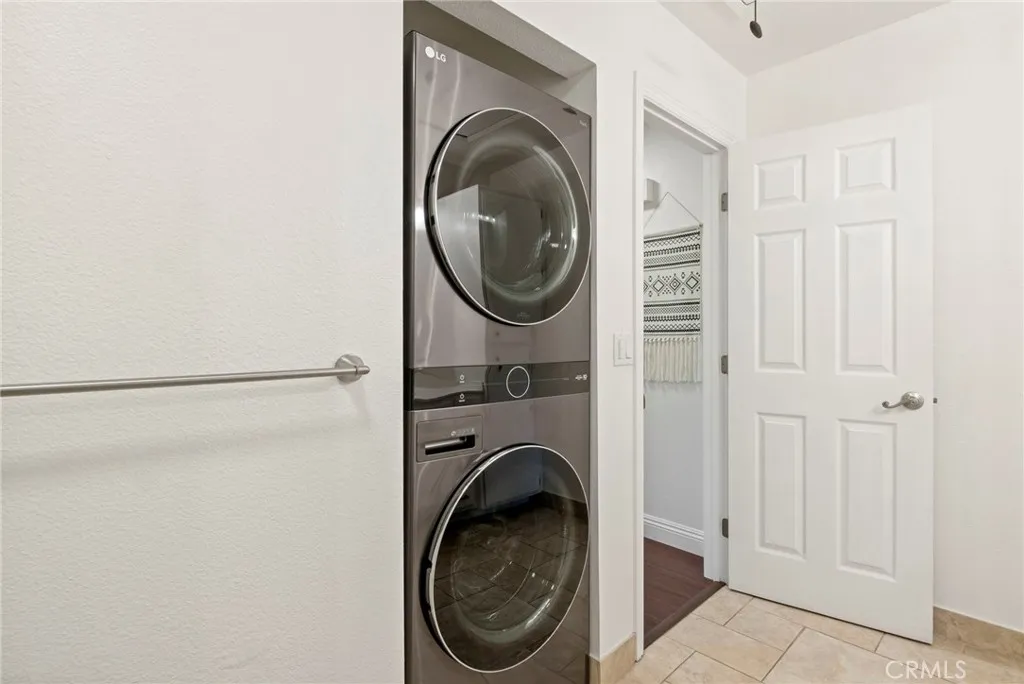 https://cdn.realtyfeed.com/cdn/127/306392593/e480572068641bbd736a91ce6459b955.webp