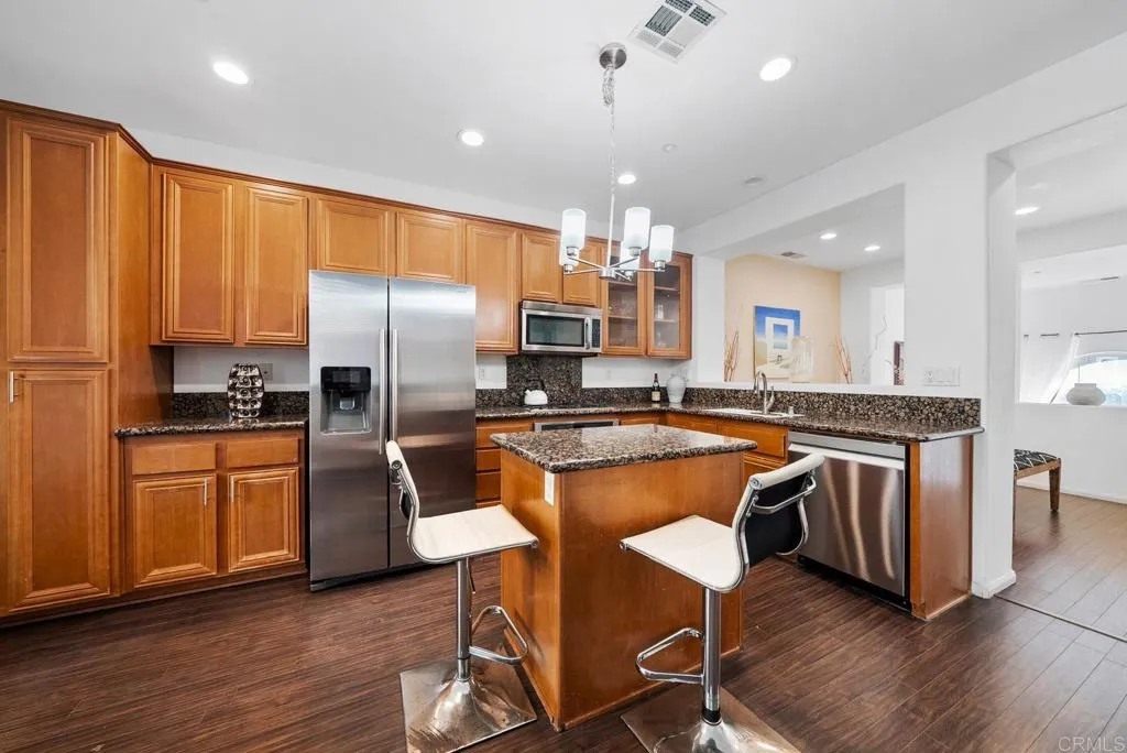 Photo #6: PTP2502001 Listing 