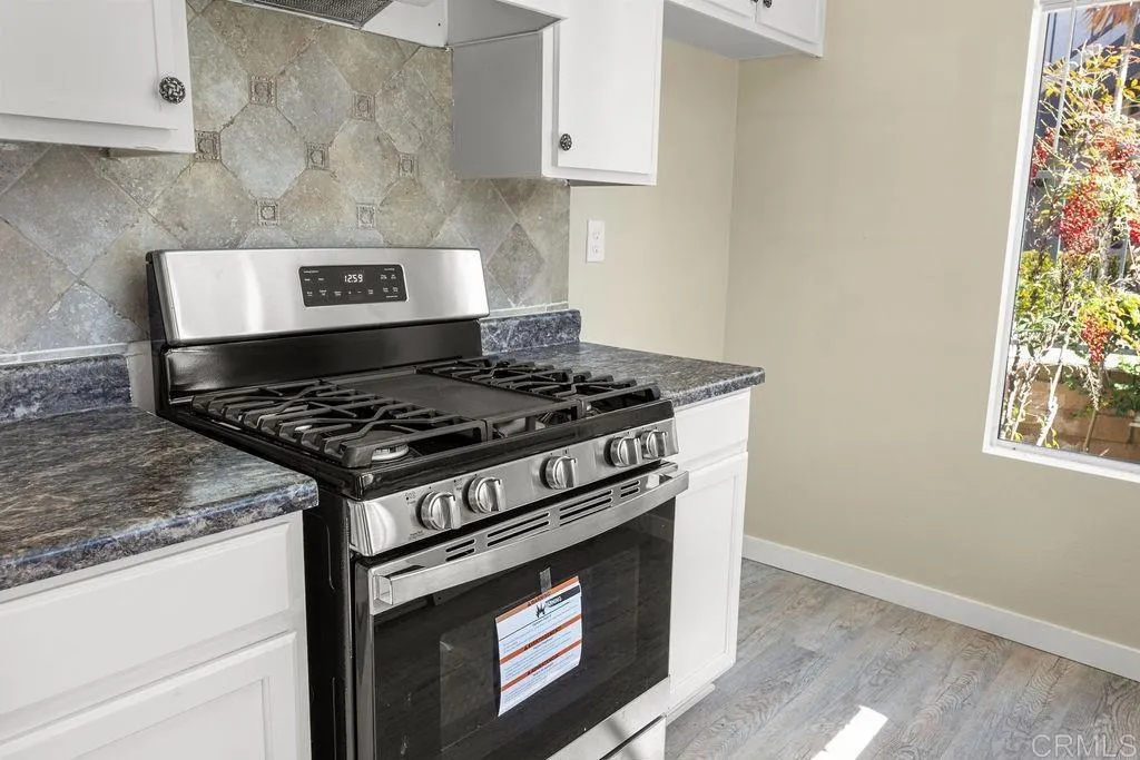 Photo #5: PTP2502019 Listing 