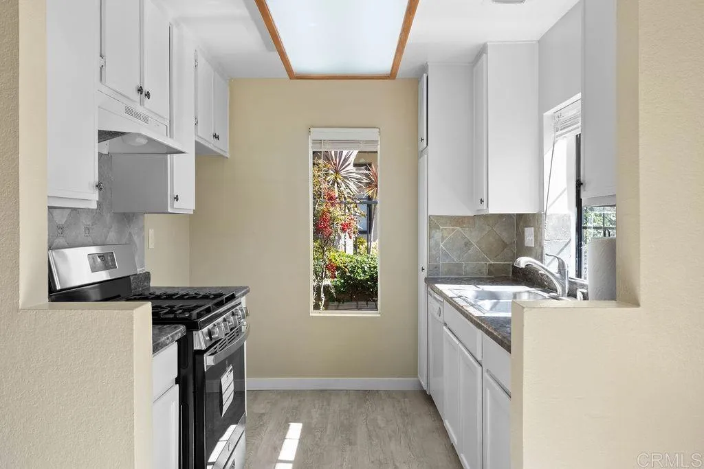 Photo #3: PTP2502019 Listing 