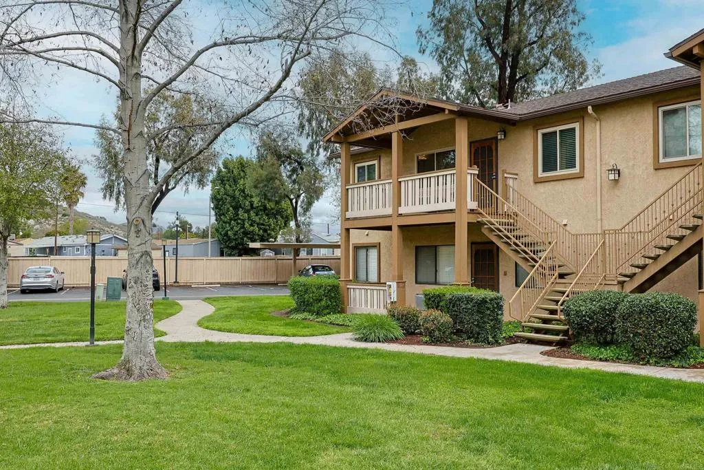 https://cdn.realtyfeed.com/cdn/127/306393195/48551e22cb1b274aca742c2c04bdef68.webp
