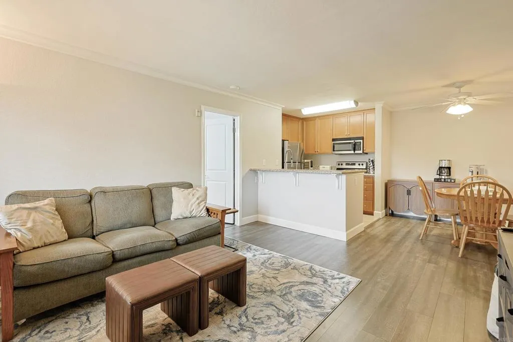 https://cdn.realtyfeed.com/cdn/127/306393195/6f6453ef9b39b6753304c1747a079350.webp