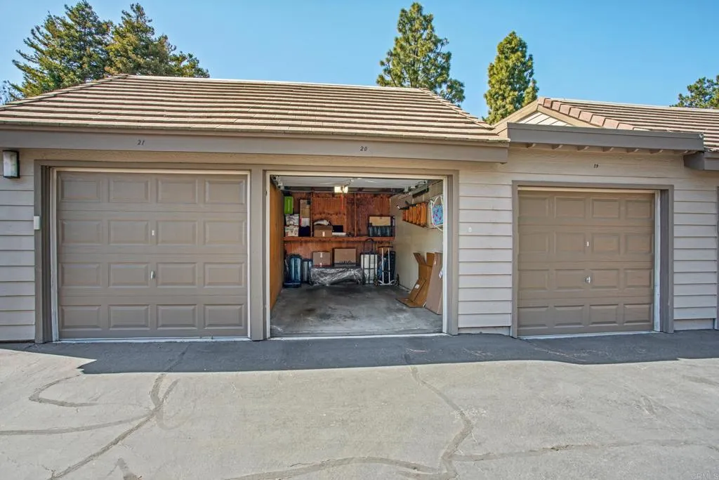 https://cdn.realtyfeed.com/cdn/127/306393435/3bf6d6ebd292abba19fba04e310ad69e.webp