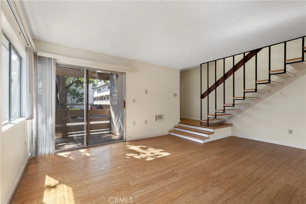 Photo #5: SW25061956 Listing 