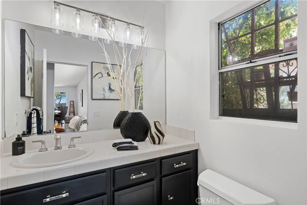 https://cdn.realtyfeed.com/cdn/127/306393709/1b1c6953d931deca25e2d5bd86a7ada1.webp