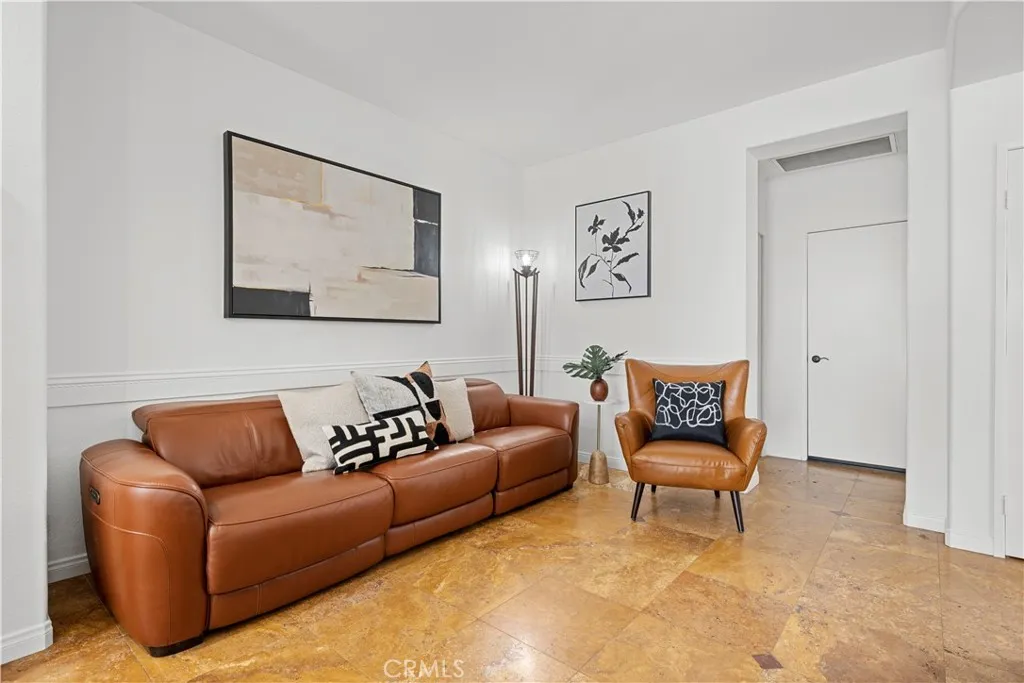 https://cdn.realtyfeed.com/cdn/127/306393709/3dbab821e3059c46ec84d2b1befde190.webp