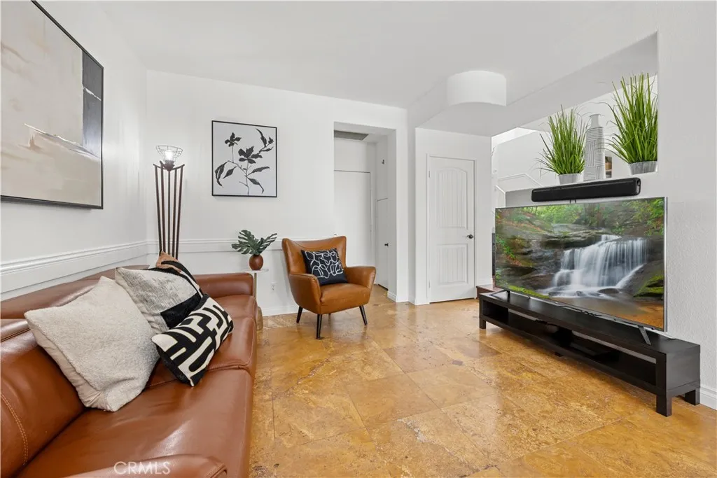 https://cdn.realtyfeed.com/cdn/127/306393709/7d2adc6027279980e995f0eea8267679.webp