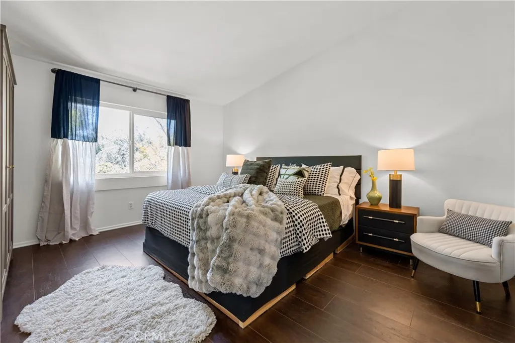 https://cdn.realtyfeed.com/cdn/127/306393709/7fdb0460b2de3898ef55df5c39842bcf.webp
