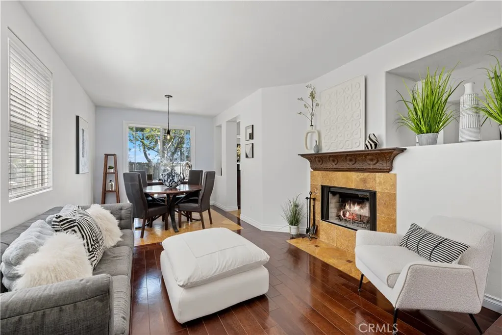 https://cdn.realtyfeed.com/cdn/127/306393709/e687d1e4ef3c21911a7c8d6bcdec9538.webp