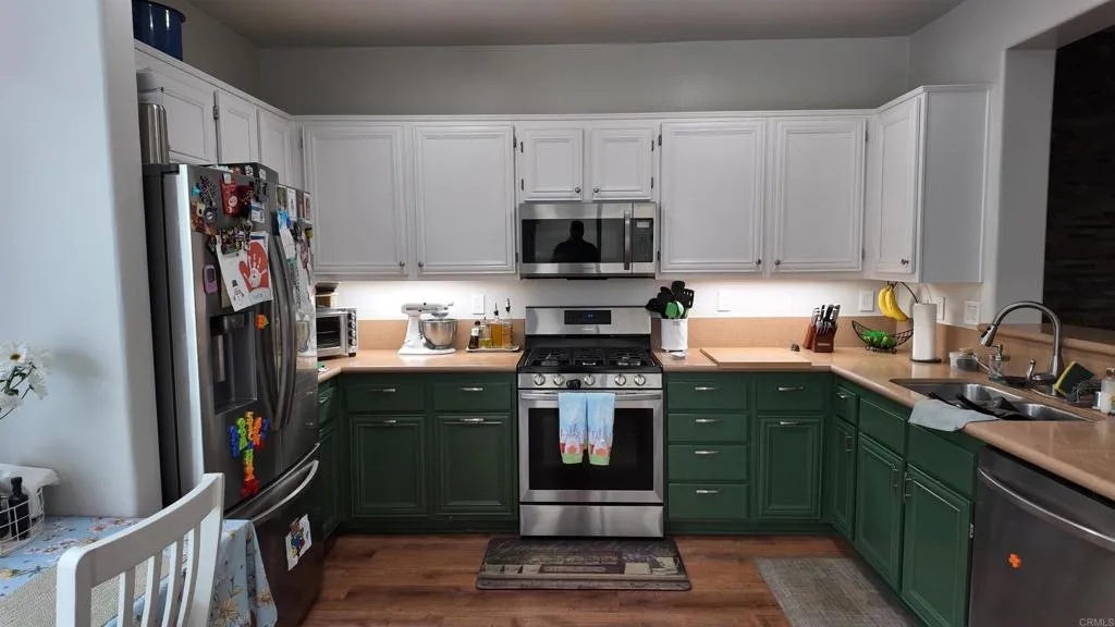 https://cdn.realtyfeed.com/cdn/127/306393899/380f88bec97b07a7b1af068cd8119439.webp