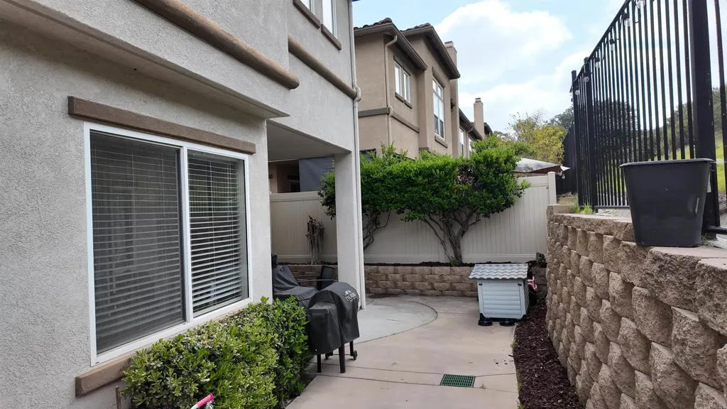https://cdn.realtyfeed.com/cdn/127/306393899/3a8f0be8a42d287c128fcdffd86024f6.webp