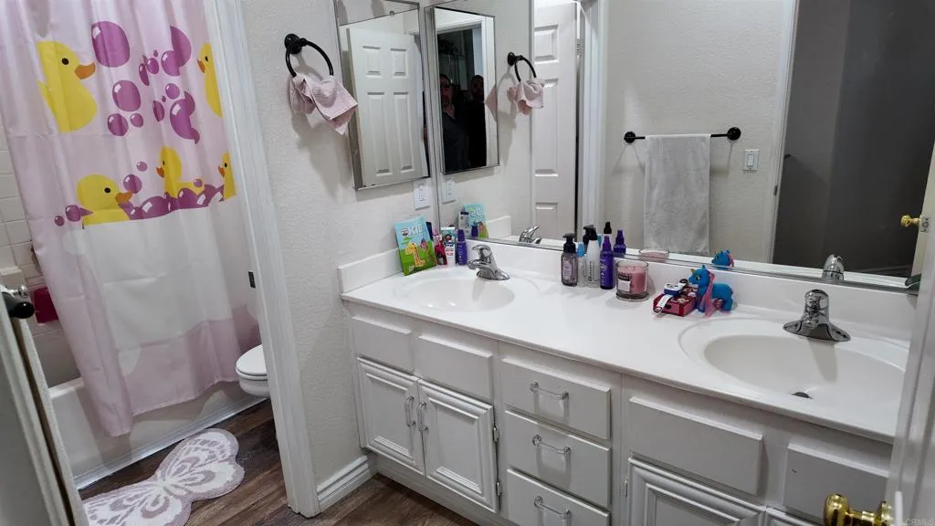 https://cdn.realtyfeed.com/cdn/127/306393899/726d2098275421d52ca803462ef8961e.webp