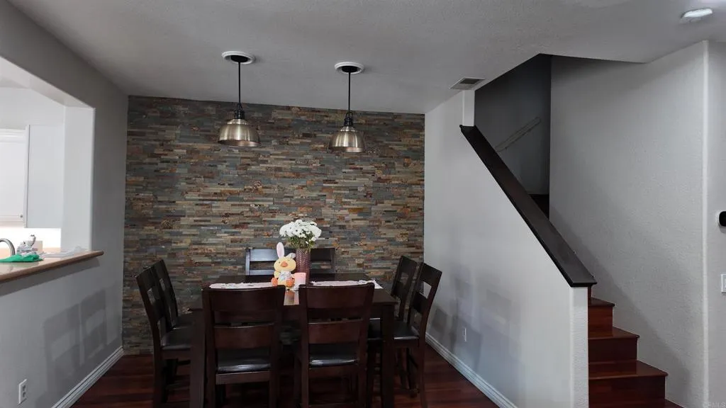 Photo #6: PTP2502050 Listing 