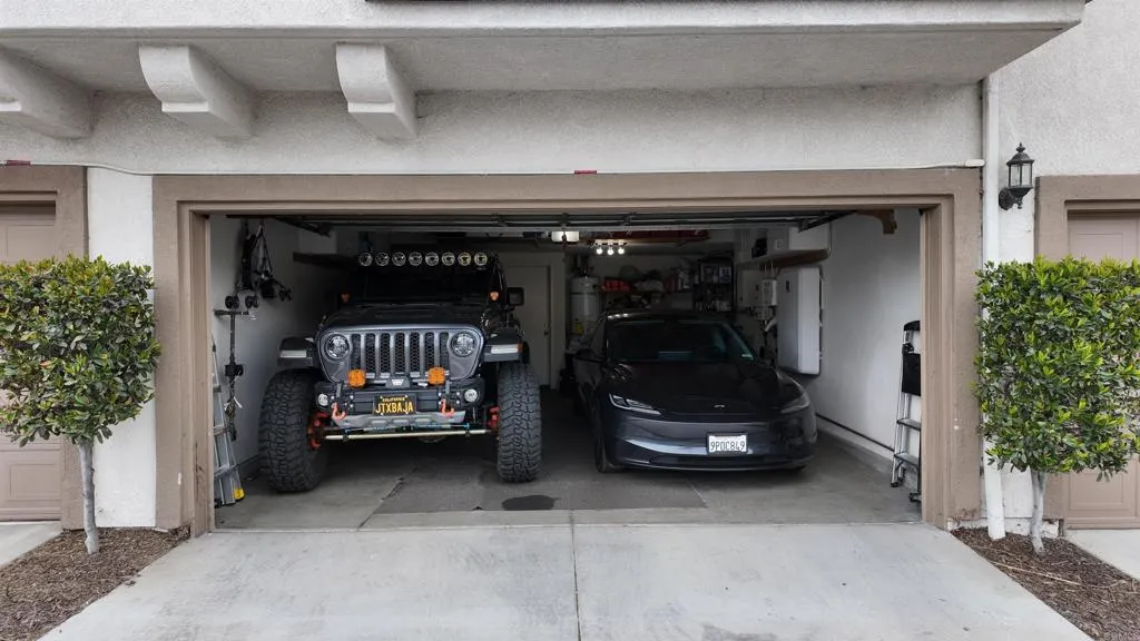 https://cdn.realtyfeed.com/cdn/127/306393899/fc8fb042c6b6b8dae01695cc56b68193.webp