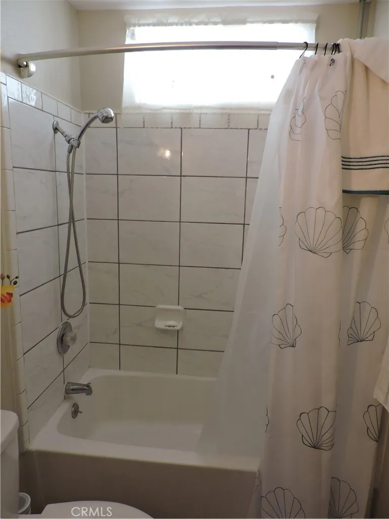 https://cdn.realtyfeed.com/cdn/127/306393956/1d629c87562aa192eadf3e783f92db5d.webp
