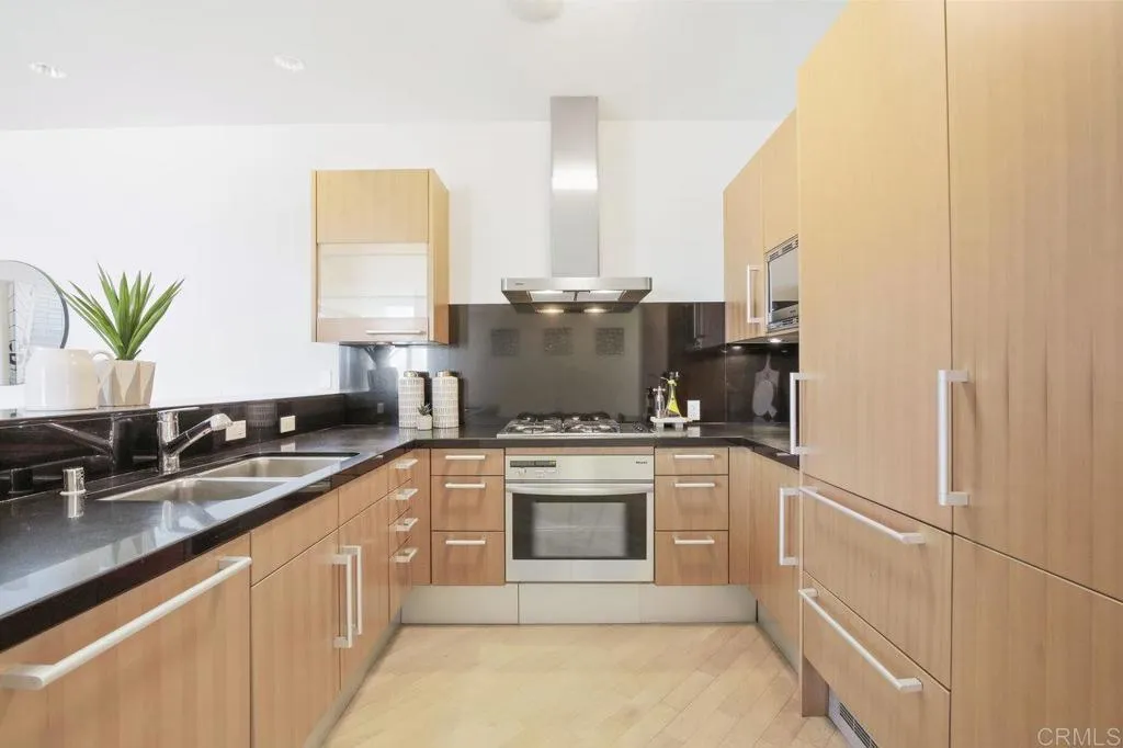 https://cdn.realtyfeed.com/cdn/127/306394201/1203ea1bcf7ecd5ade2f279bd18868bc.webp