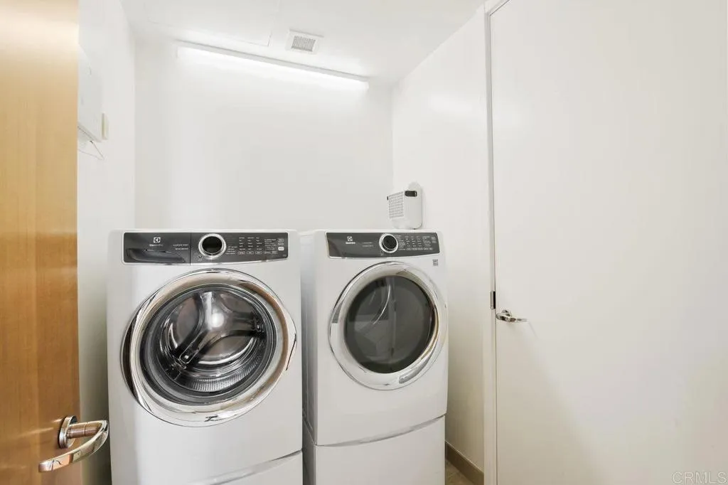 https://cdn.realtyfeed.com/cdn/127/306394201/422f237c0d83ac399ce2381d46eb1568.webp