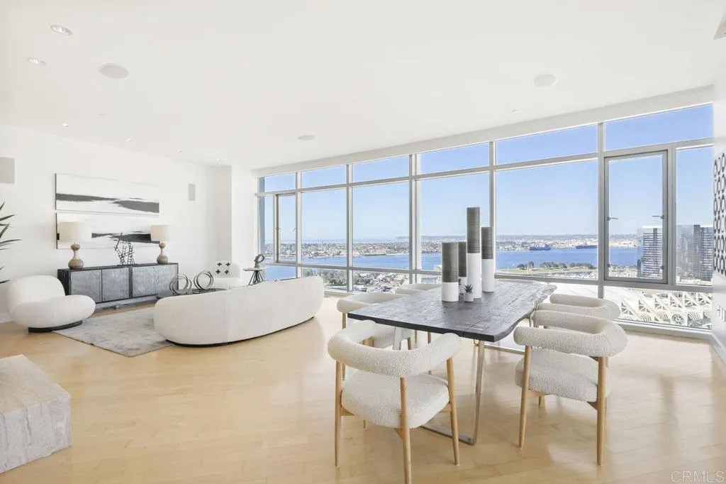 https://cdn.realtyfeed.com/cdn/127/306394201/503a96b54b2774c5ba42fe88db204ffb.webp