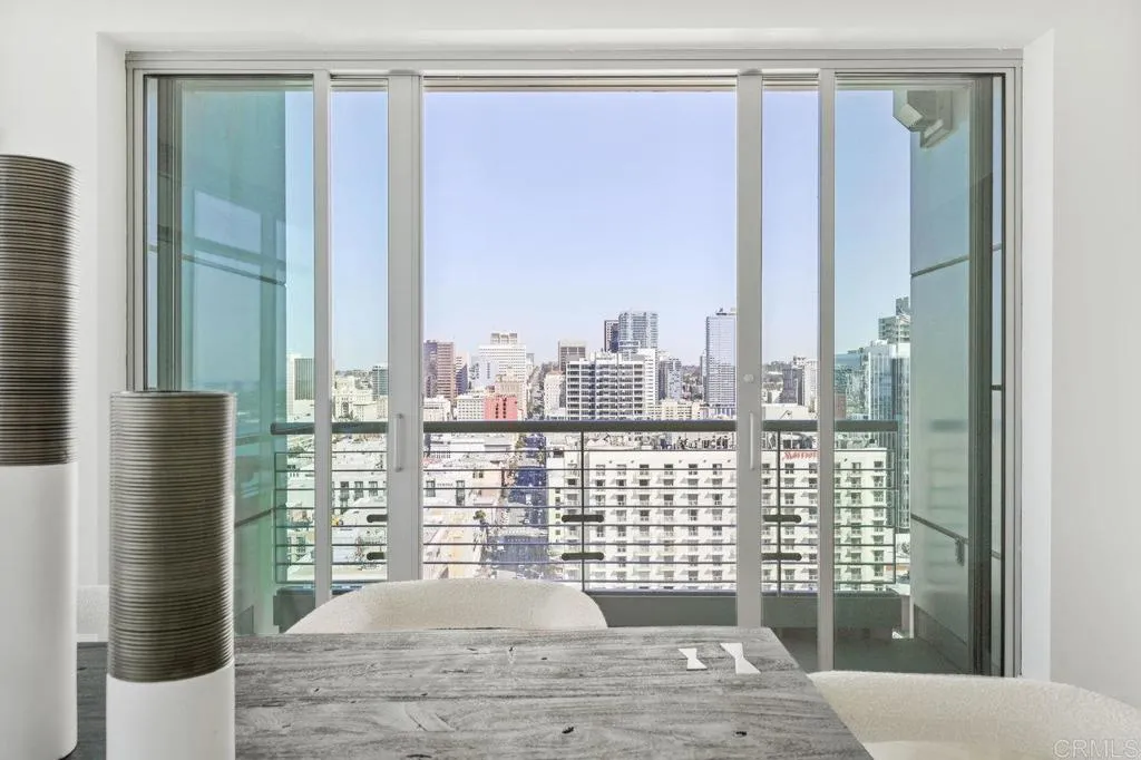 https://cdn.realtyfeed.com/cdn/127/306394201/b4acce0451c9a0b2998bbd32dc369cb7.webp